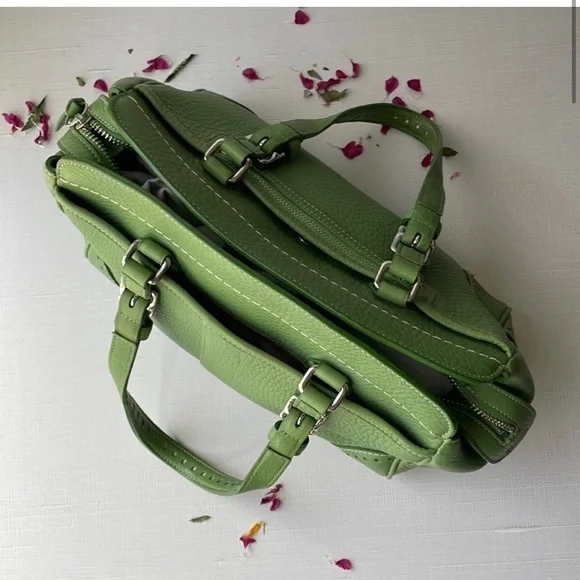 Lime green coach purse hotsell